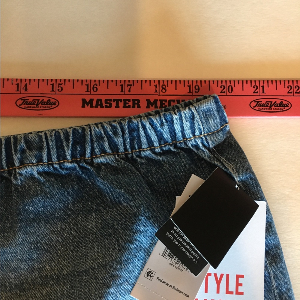 Celebrity Pink Tie Waist Soft Denim Pull On Shorts, Women's XXL, NWT - Picture 9 of 10